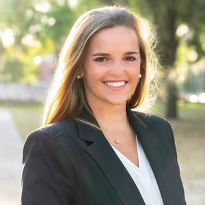 Meet your Posher, Danielle